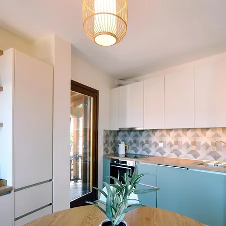 アパート Istio *